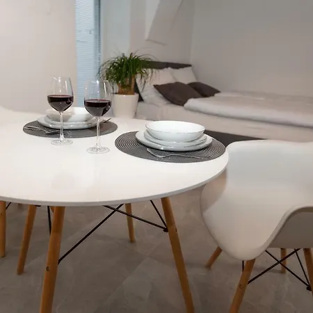 Apartament Le Petit Chateau De *